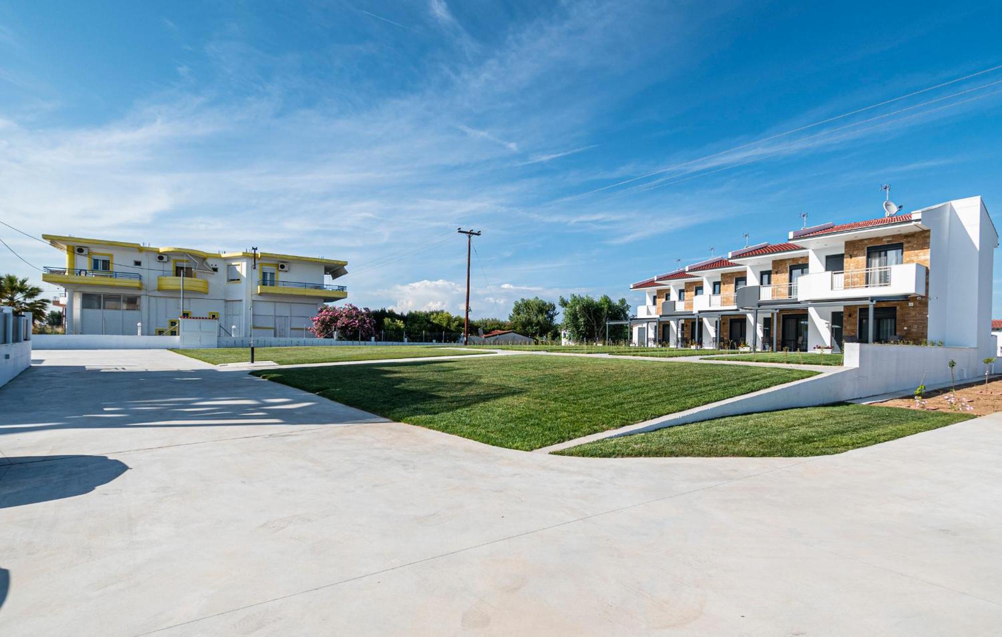Chryssis Village By Travel Pro Services - Nea Potidaia Halkidiki Nea Poteidaia Exterior photo